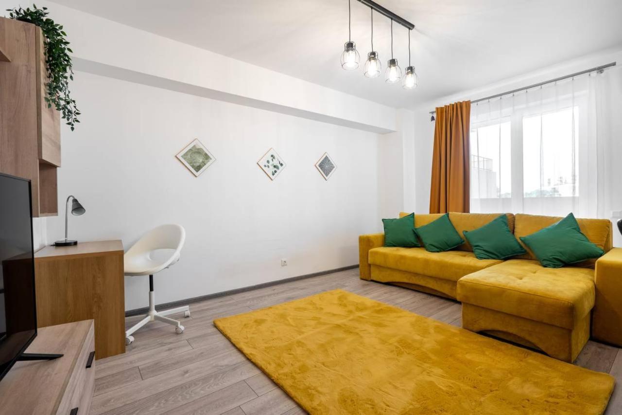 Апартаменты Carol New Building With Balcony Бухарест Экстерьер фото